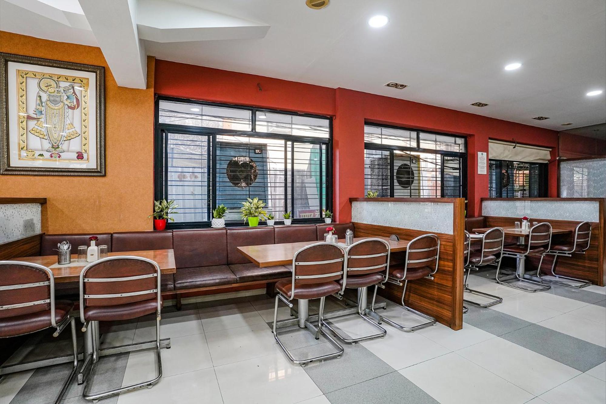 Fabhotel Samrat 纳西克 外观 照片